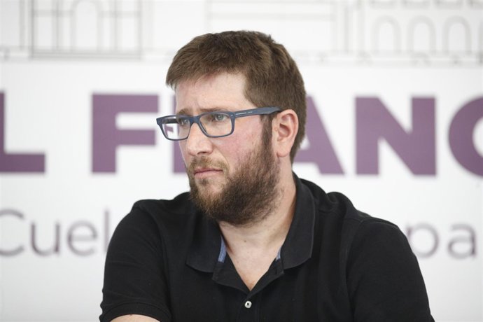 Presentación de la propuesta de Podemos Exhumar el franquismo. Recuperemos el Va