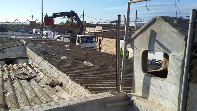 Retiran los restos de las tres casas desalojadas el miércoles en el poblado de Son Banya