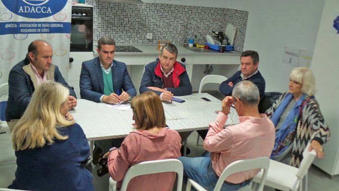 Reunión representantes PP con Adacca Cádiz