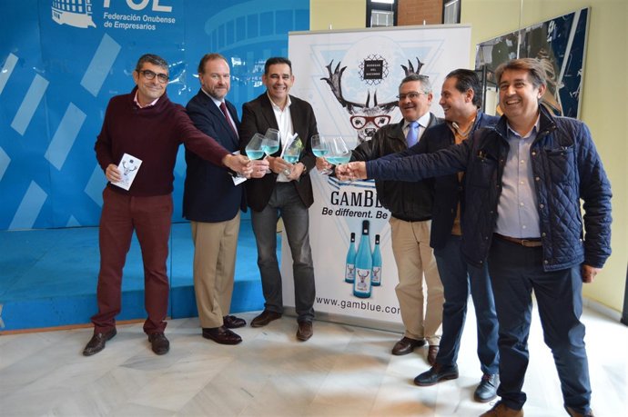 Comercializan GamBlue, el primer mosto azulado elaborado con Zalema.