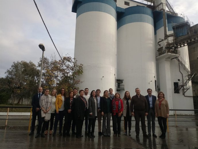 Miembros de la Comisión de RSE de CECO en Cementos Cosmos