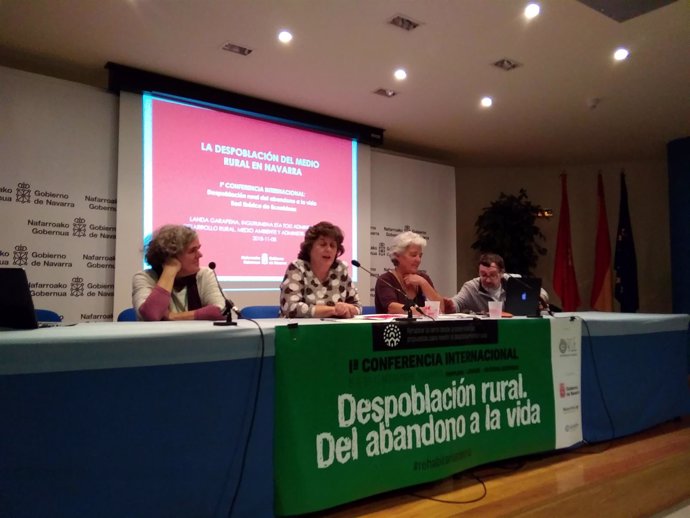 Eva Garcia Balague Interviene En La I Conferencia Sobre Despoblación Rural