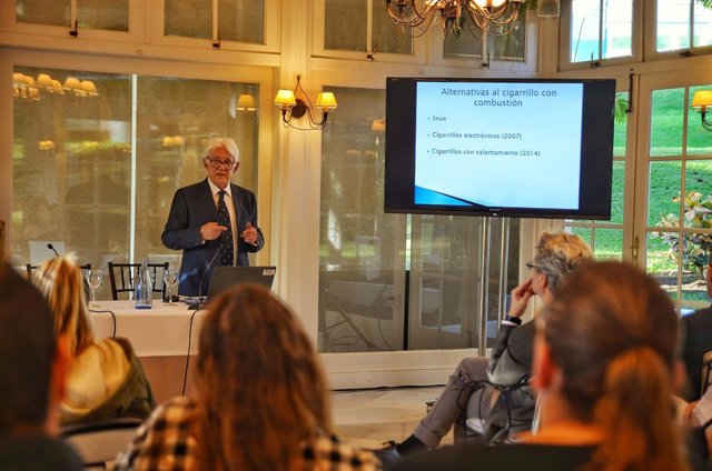 El catedrático de Medicina Preventiva y Salud Pública de la ULL, Antonio Sierra