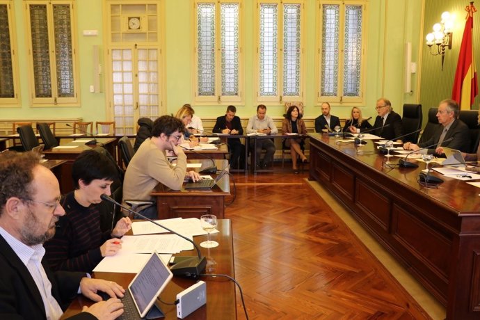 Andreu Manresa explica el presupuesto de IB3 en el Parlament
