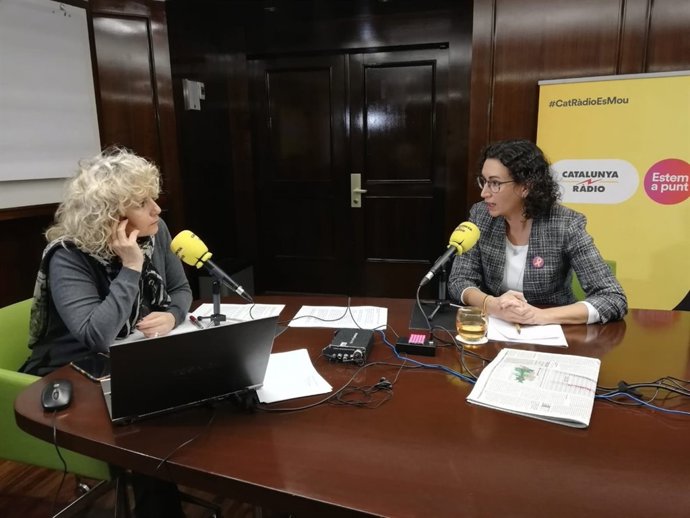 La periodista M.Terribas y la secretaria general de ERC M.Rovira