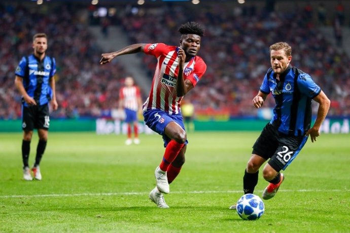 Thomas Partey, del Atlético de Madrid, en un partido ante el Brujas