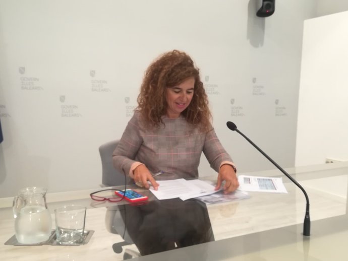 La portavoz Pilar Costa, tras el Consell de Govern