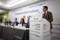 Juanma Moreno asegura que la provincia tiene "un futuro muy esperanzador de la mano del PP"