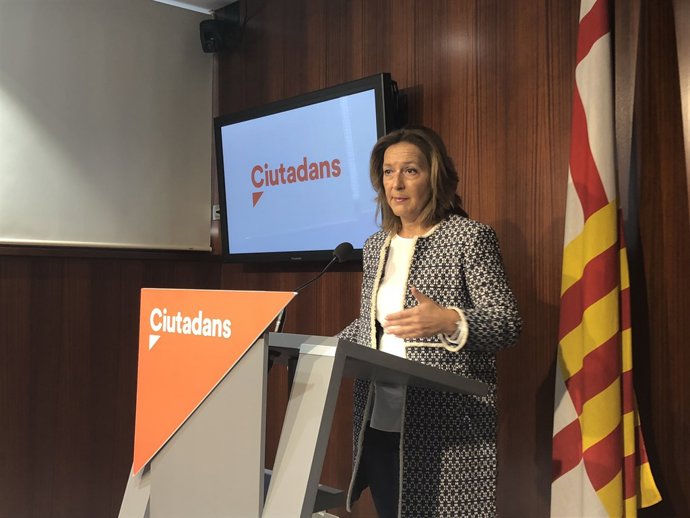Carina Mejías, Cs