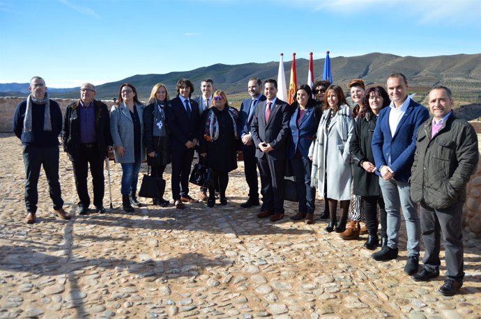 El ministro Ábalos inaugura el castillo de Arnedo rodeado de autoridades