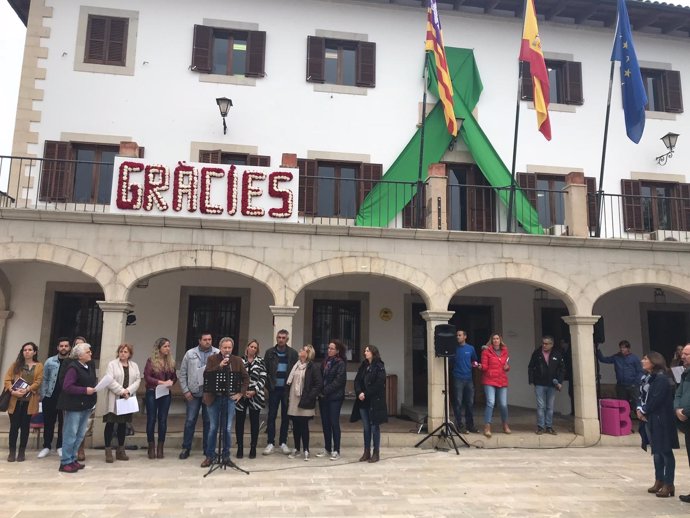 Minuto de silencio en Sant Llorenç, un mes después de la catástrofe