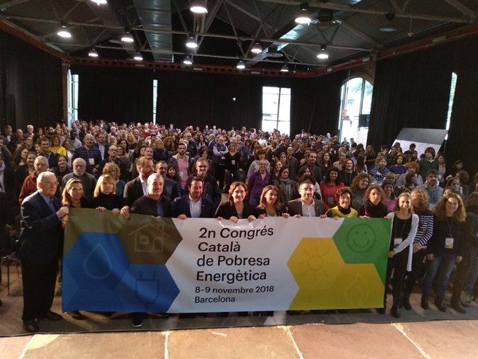 Representants d'entitats i municipis al II Congrés Català de la Pobresa