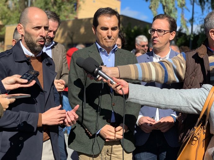 Cargos del PP, con José Antonio Nieto, en Pozoblanco