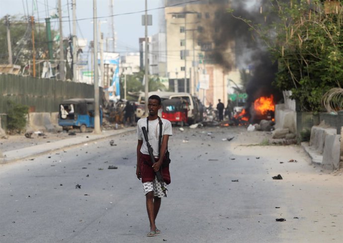 Oficial de seguridad somalí en Mogadiscio