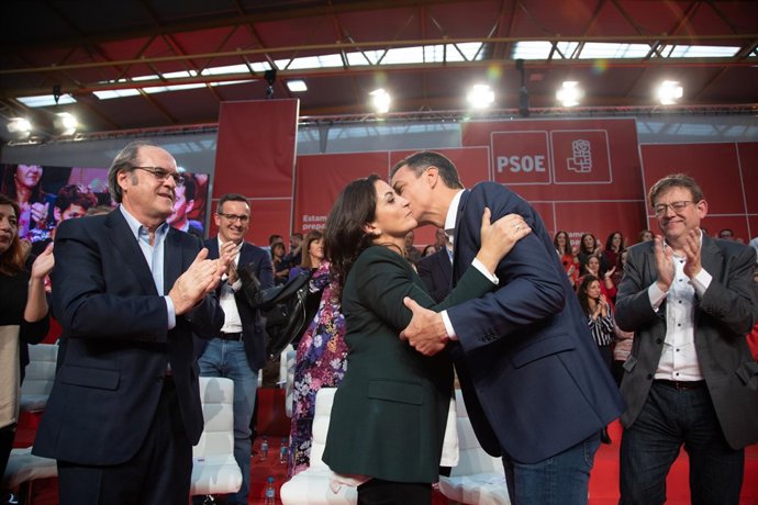 Concha Andreu y Pedro Sánchez