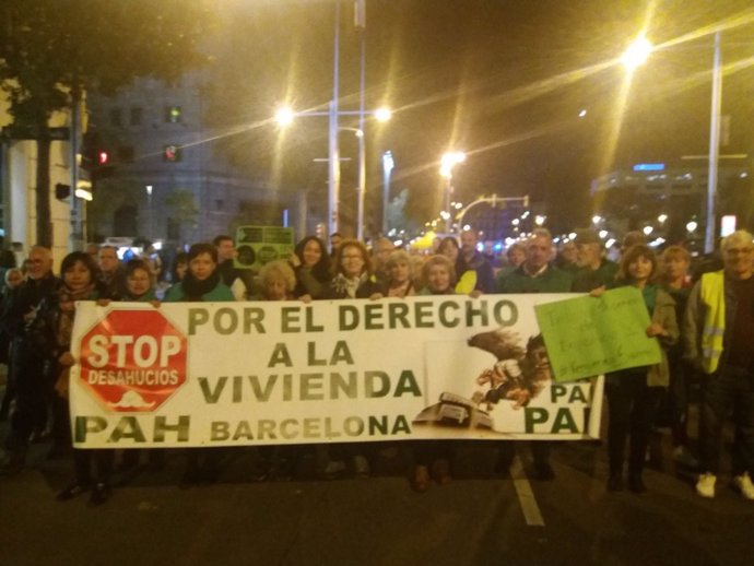 Manifestación por el Derecho a la Vivienda en Barcelona