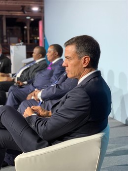 El presidente del Gobierno, Pedro Sánchez, participa en un foro en París