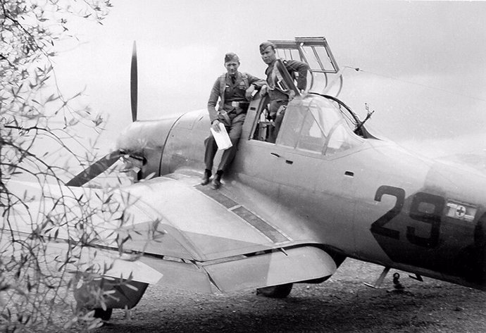 Uno de los tres Junkers 87-A ‘Stuka’