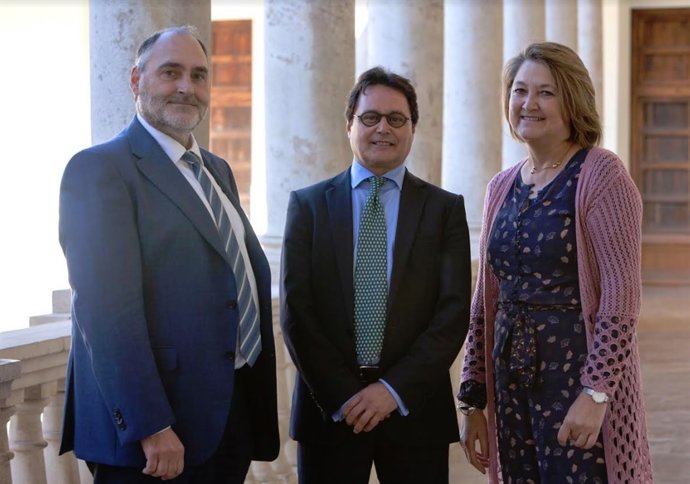 Carlos Hermenegildo, Jordi Garcés y  Mª Dolores Real Garcia