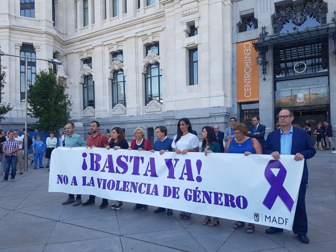 Alcaldesa de Madrid, Manuela Carmena, condena asesinato machista de Villaverde