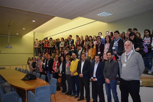 [Grupohuelva] Nota Y Foto Junta (Recepción Erasmus+ Ies Alonso Sánchez)
