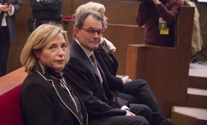 Artur Mas, J.Ortega i I.Rigau a la sala del judici per la consulta del 9N 