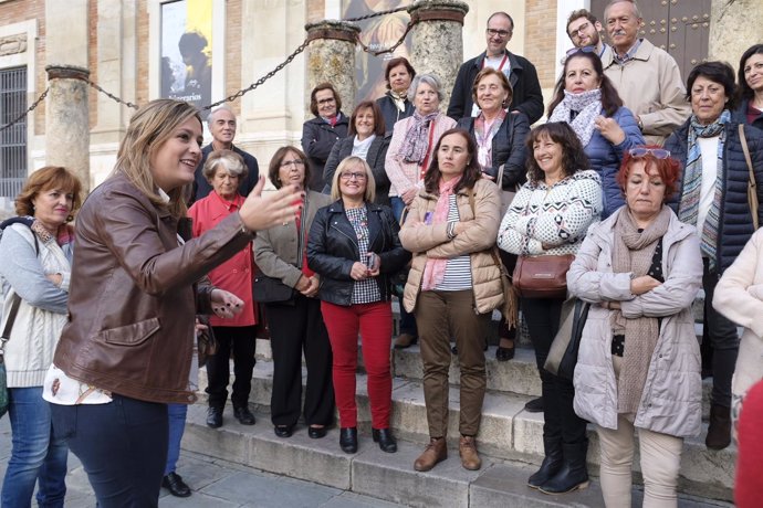 [Sevilla] Rutas Con Nombre De Mujer. Nota De Prensa Y Fotografía.