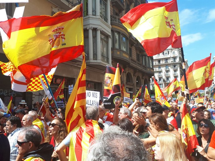 Manifestación de la Asociación Hablemos Español