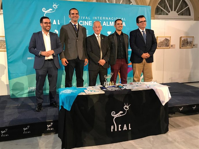 Sánchez, Fernández-Pacheco, Amat, Carrón y Rodríguez, presentando Fical.