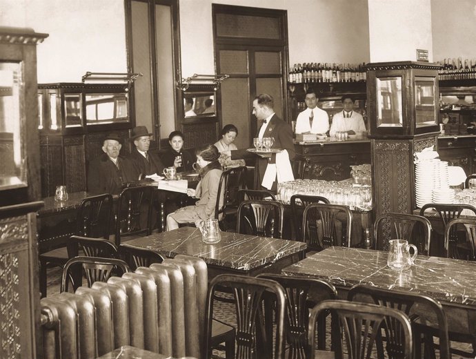 Café Viena en los años 20