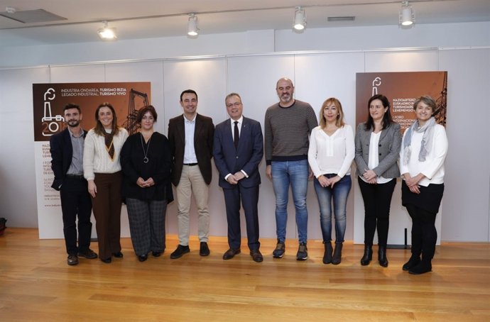 Alfredo Retortillo con alcaldes