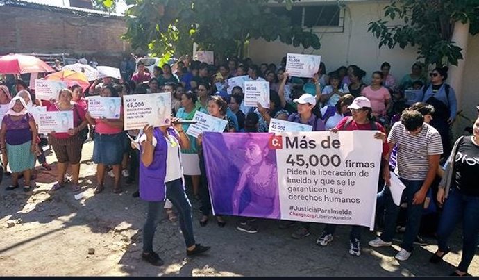 Protesta en contra del juicio de Imelda Cortez