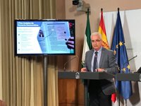 La Junta "ayudará en lo que pueda" para que los cadáveres de la patera de Los Caños puedan llegar a sus familias