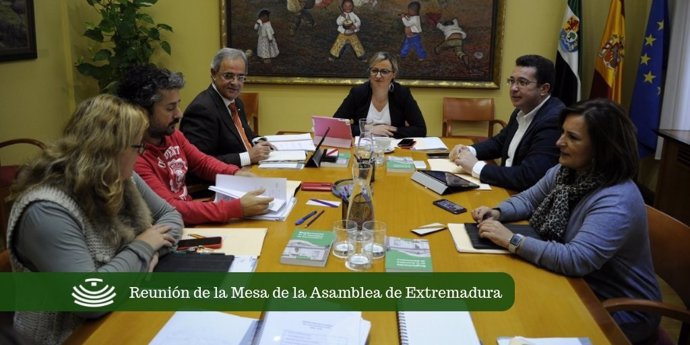 Reunión de la Mesa de la Asamblea de Extremadura este martes
