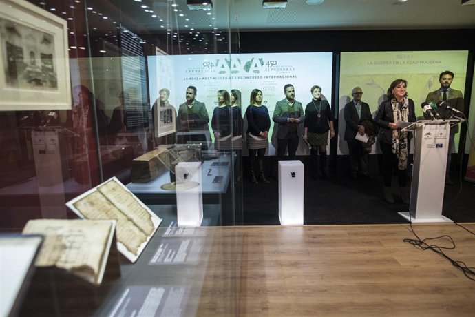 Presentación del congreso 'Recordar la guerra, construir la paz'