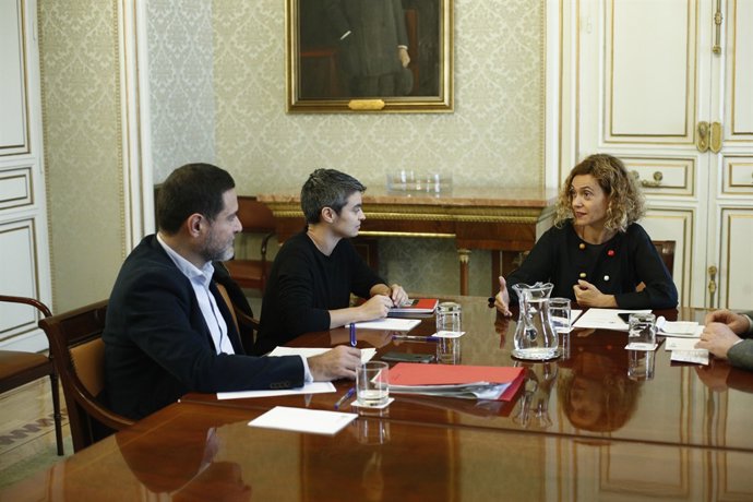 Reunió de Meritxell Batet amb els portaveus d'En Comú Podem