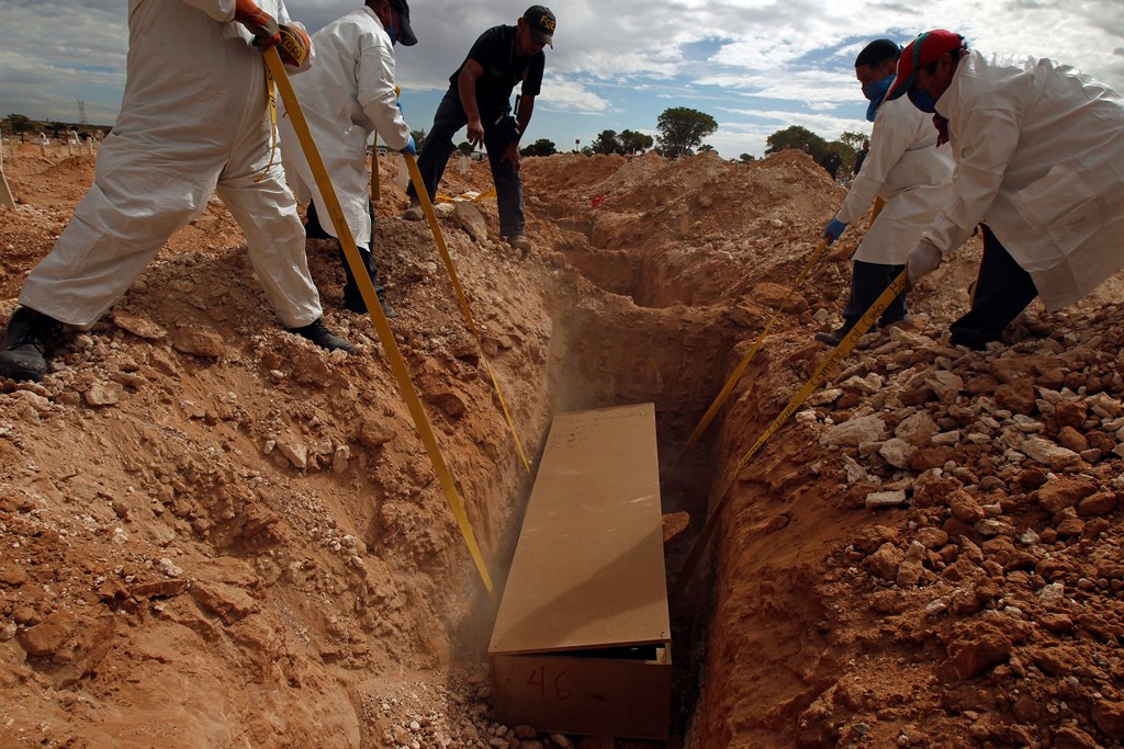 Casi 2.000 fosas clandestinas son halladas en México en una década