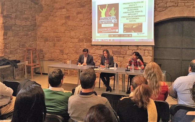 Apertura de la jornada 'Resultados y retos de la economía social en Linares'.