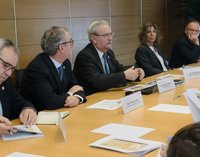 Los médicos esperan que el plan contra las pseudoterapias sea "claro, transparente y efectivo"