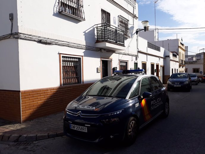 Detenido acusado de matar a su madre en Alcalá de Guadaíra (Sevilla)