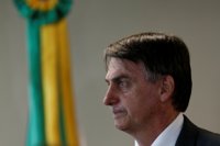 Cuba cancela su programa de médicos en Brasil tras las alusiones "amenazantes" de Bolsonaro