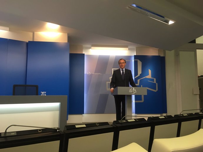 Declaraciones del presidente del PP vasco, Alfonso Alonso, en el parlamento