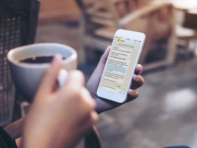 Vueling integra Whatsapp Business en la seva aplicació mòbil