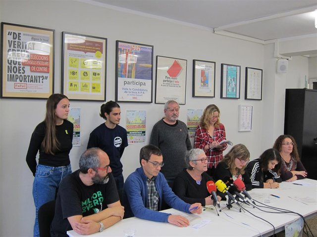 Rueda de prensa del Muce para la manifestación del 17 de noviembre