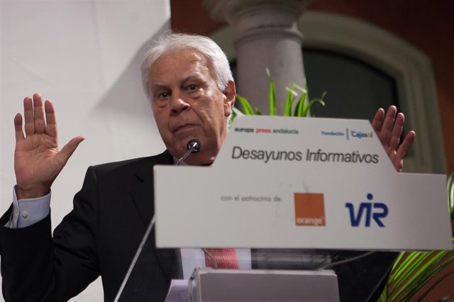 El expresidente del Gobierno Felipe González, en los desayunos de Europa Press