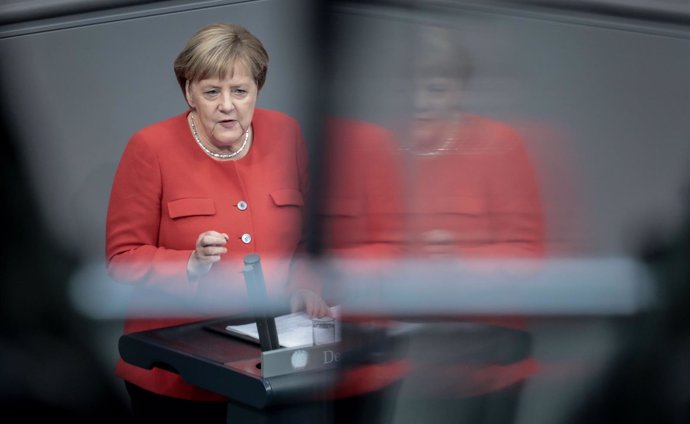 Angela Merkel ante el Bundestag