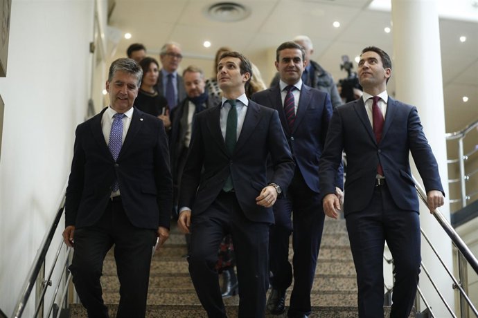 Reunión del grupo “popular” en el Senado