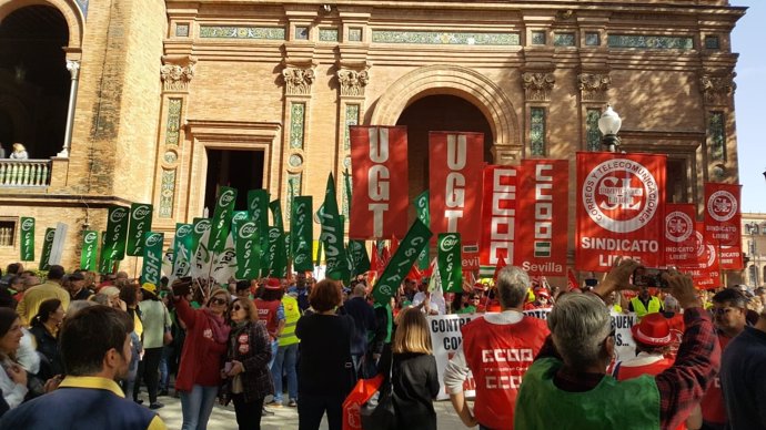 Movilizaciones de trabajadores de Correos en Sevilla