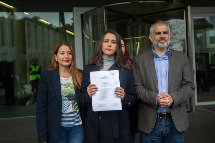 Ciudadans presenta a Barcelona una denúncia davant la Fiscalia contra Arran