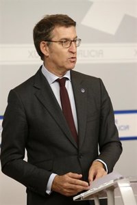 Feijóo ve "muy mala noticia" que las centrales de Meirama y As Pontes estén "en la cuerda floja"